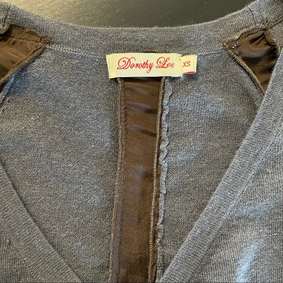 EUC Dorothy Lee Silk Cashmere Cardigan Size XS - Picture 3 of 4